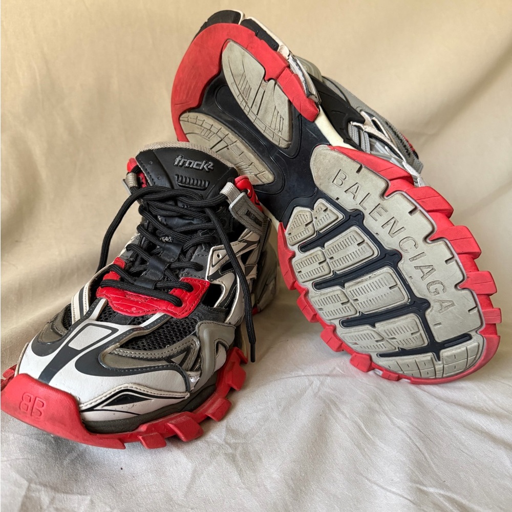 Balenciaga Track 2 Men's Red and Black Sneakers - Picture 2 of 12